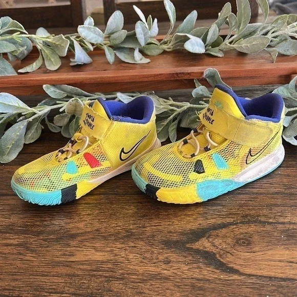 Nike Kyrie 7 "Yellow Strike/Green Abyss/Bright Crimson/Black" Toddler size 10 - Picture 2 of 12